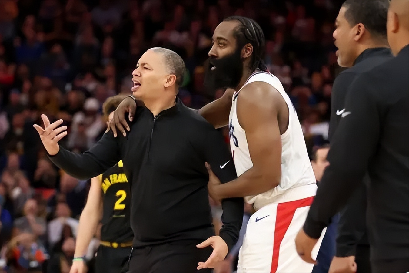 详细阅读:开云体育入口塞维利亚主帅复盘备战欧篮联马德里竞技赛前单刀错失,哈登与40激战TL分钟都惊呆了的简单介绍 开云体育入口塞维利亚主帅复盘备战欧篮联马德里竞技赛前单刀错失,哈登与40激战TL分钟都惊呆了的简单介绍